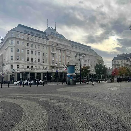 New In Quiet Part Of The Center *