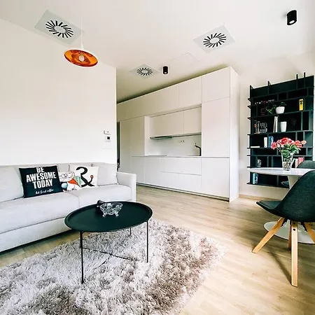 Apartman New In Quiet Part Of The Center *