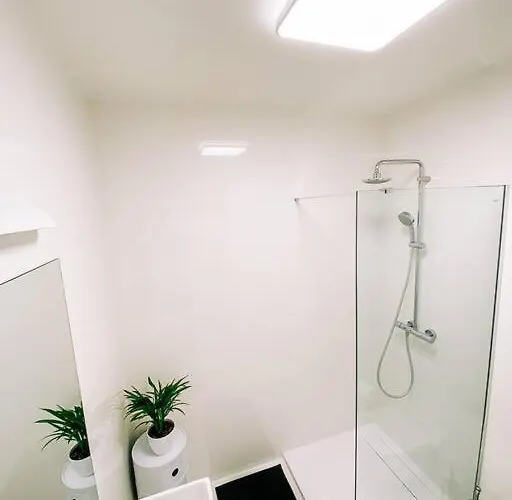 New In Quiet Part Of The Center